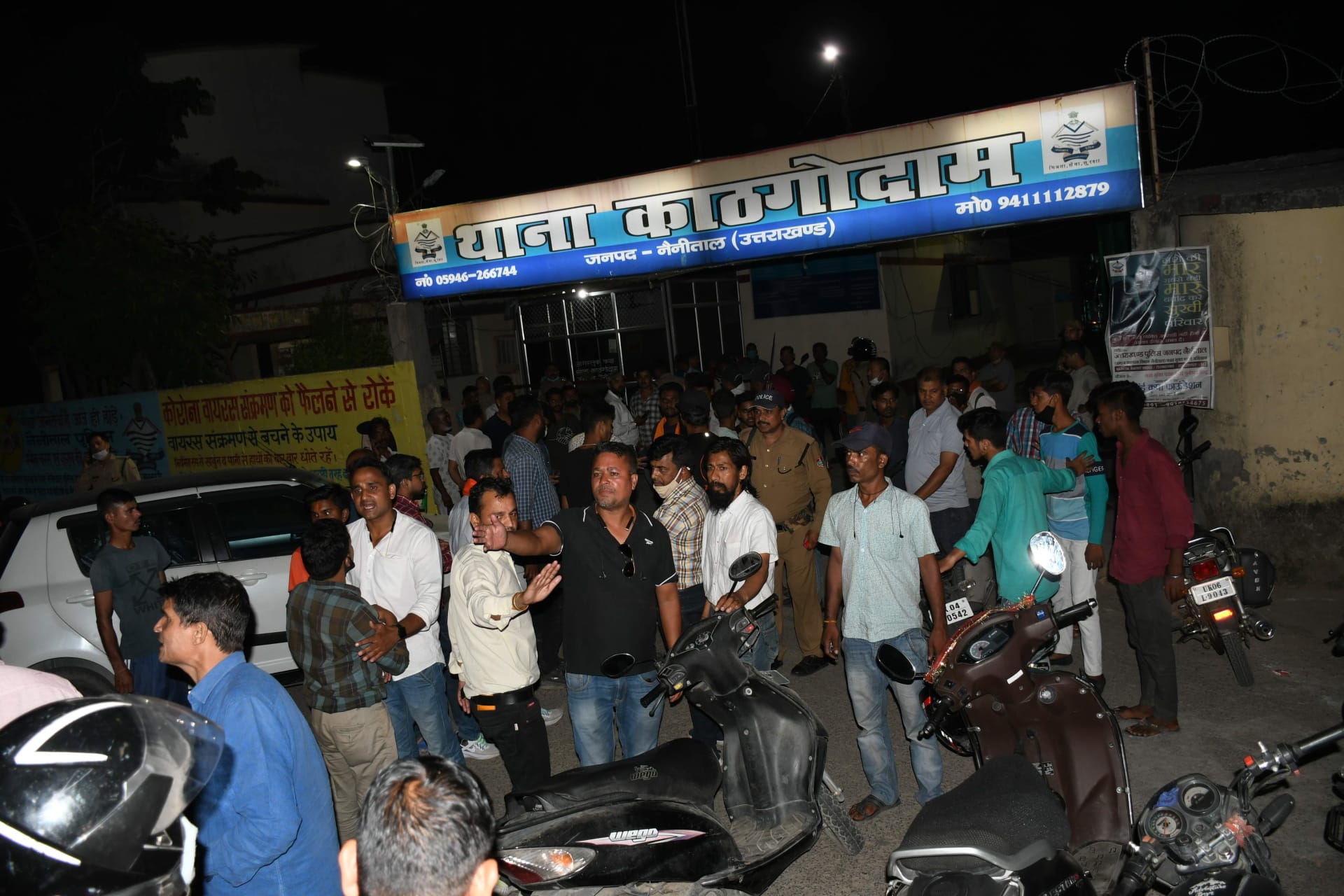 ruckus over hanuman chalisa, Stone pelting on youths returning after reciting Hanuman Chalisa in Haldwani Uttarakhand, See photos