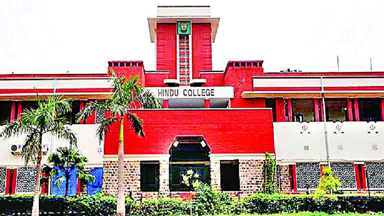 Hundred years of DU got permanent address after Rashtrapati Bhavan was built Kashmere Gate Alipore Road University continued to run in old assembly for nine years