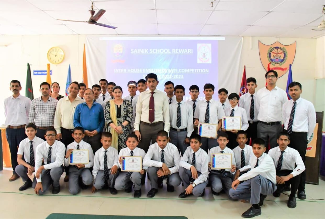Perera Sadan was the overall winner in the English debate competition