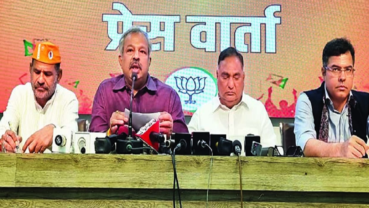BJP leaders advised Kejriwal to visit Sabarmati River Front