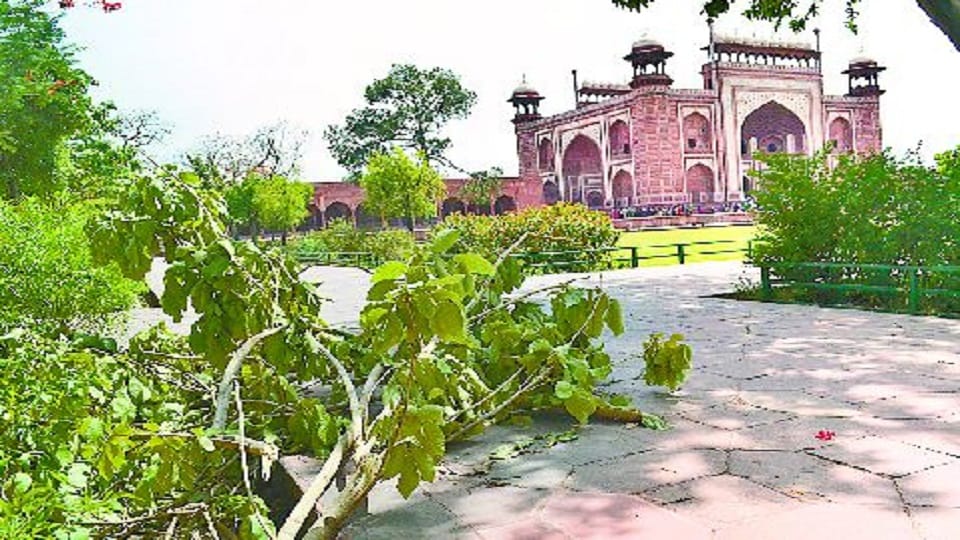 Taj Mahal north-western bastion cap and inlay stones came out in Sikandra due to thunderstorm