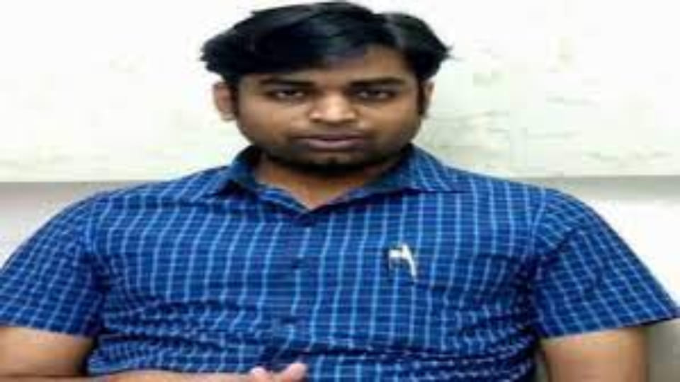 Common man will not be able to meet Alwar Collector Shiv Prakash Nakate directly