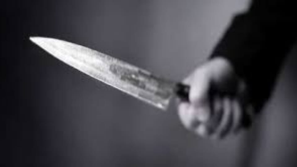 son injured his father by stabbing him in Banswara