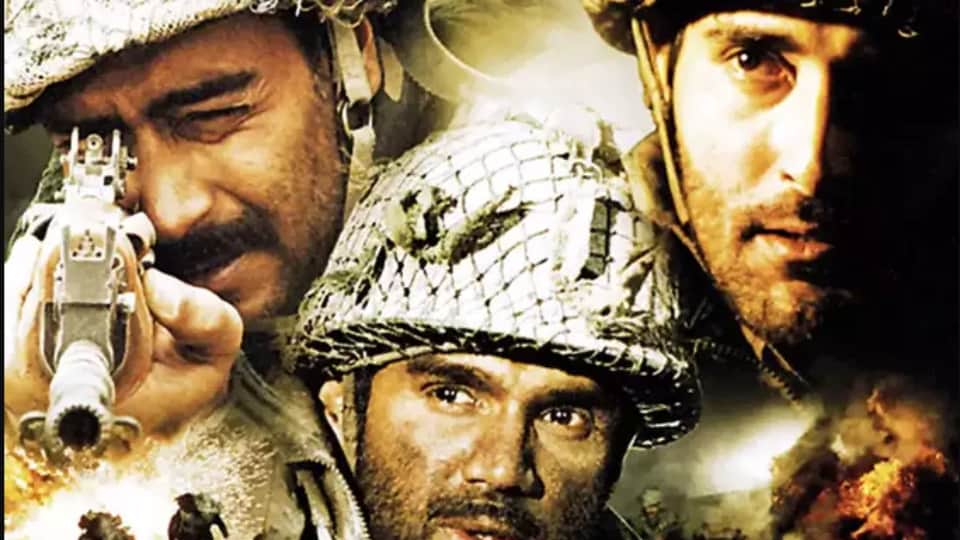 These Bollywood Movies Have Longest Songs Ab Tumhare hawale watan Sathiyo Hum Saath Saath Hain Loc Kargil
