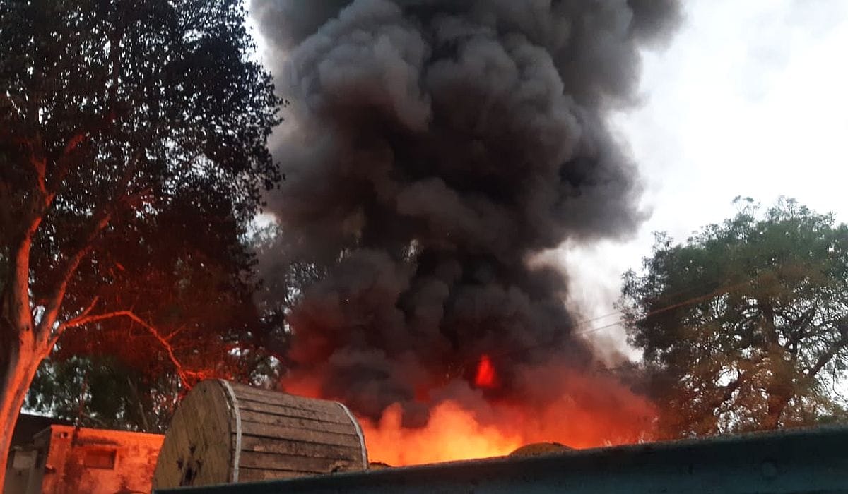 fire,rail godam