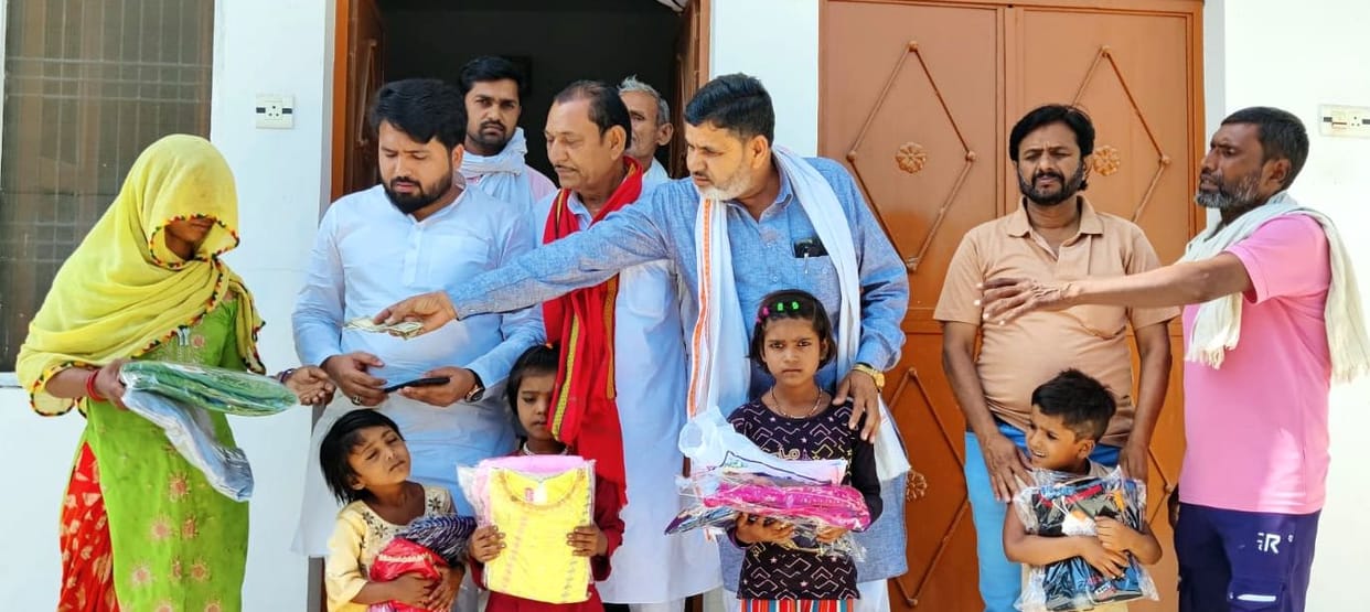 Husband in Pakistan jail, committee distributed Idi to the family
