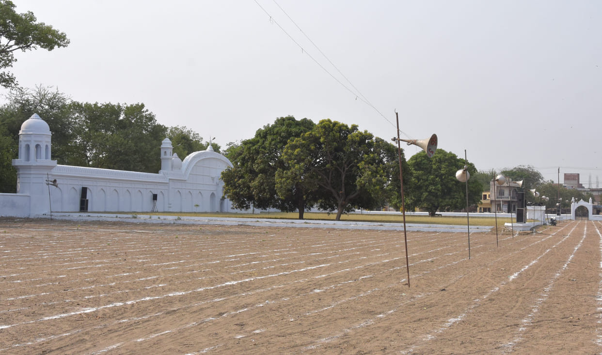 Preparations for Namaz completed in Idgah and Mosques