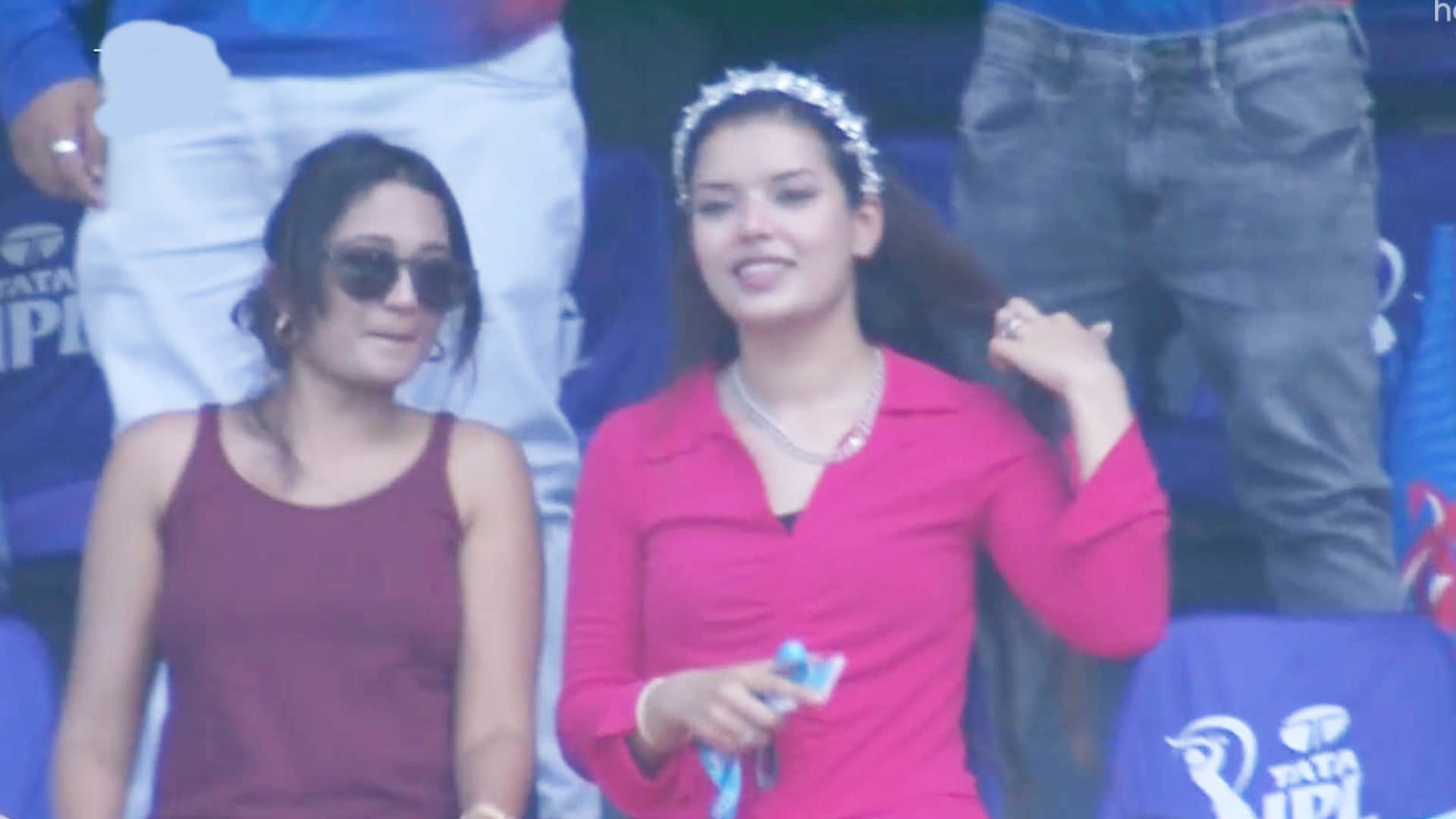IPL 2022 Photos: Isha Negi came to support boyfriend Rishabh Pant, fans reaction on Dhoni's return as captain; CSK vs SRH DC vs LSG Photos IPL