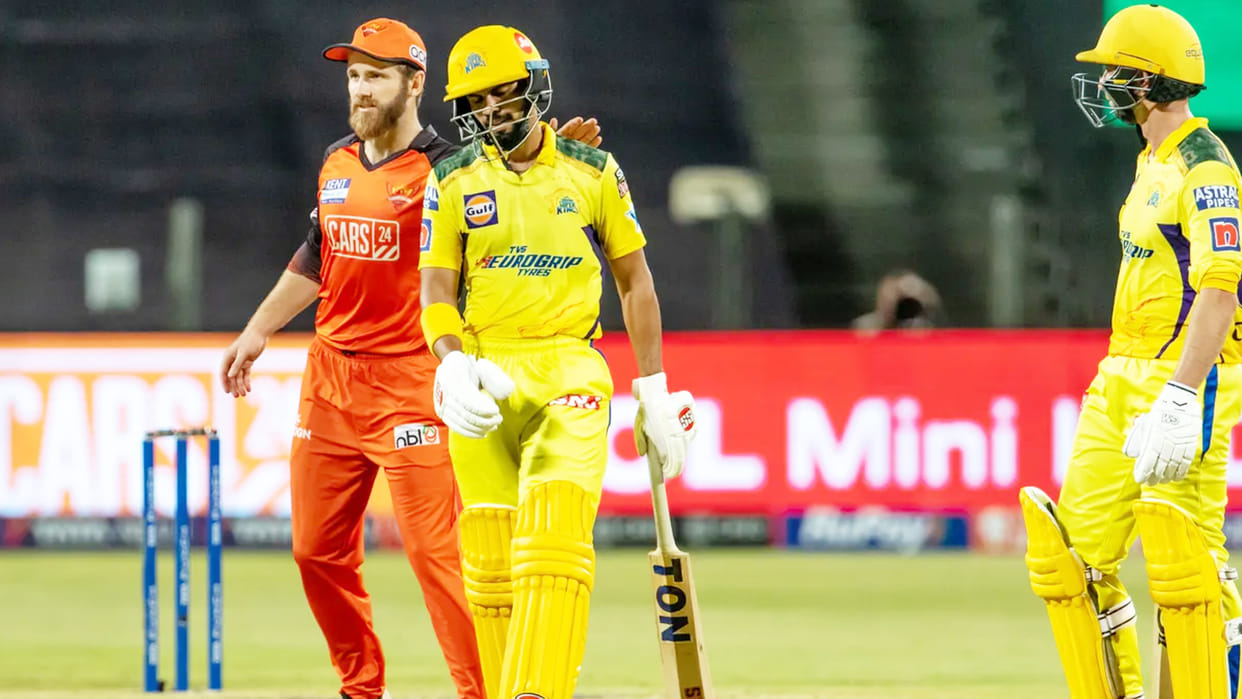 IPL 2022: Players full list with Scores of 99 in IPL; Ruturaj Gaikwad fifth player to get out on 99 run, misses century by 1 run; Virat Kohli Chris Gayle in list