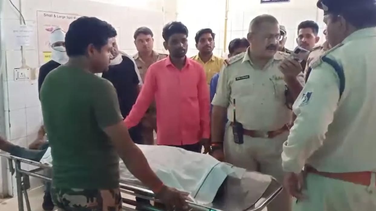 Shivpuri: After the death of the patient in the district hospital, the ruckus of the relatives, the police had to be called to handle the deteriorating situation