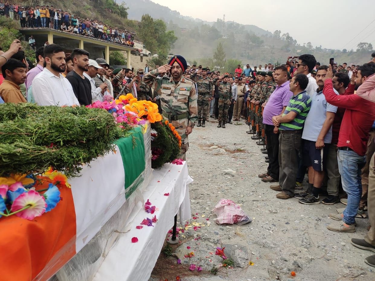 Bagh Singh cremated with military honors at Cal-Pindar Sangam