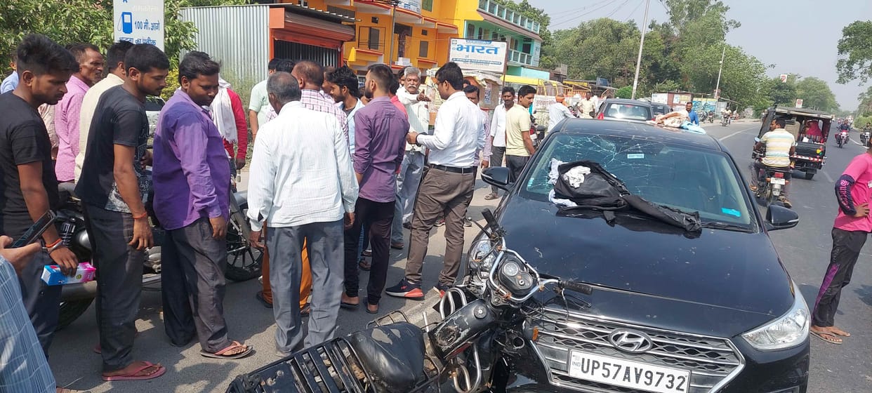 Three bike riders injured in accident