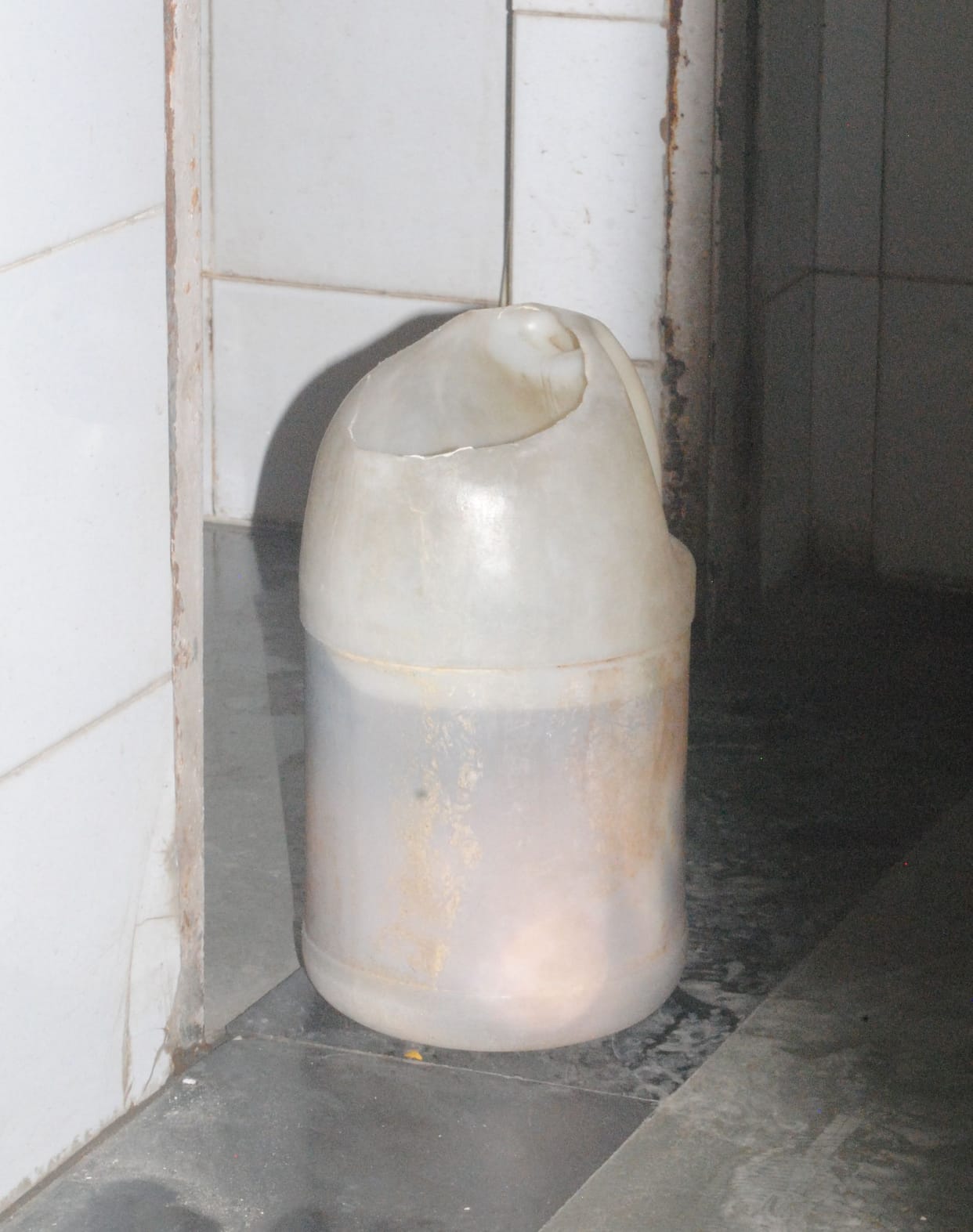 mandi news, himachal news, Newborn's body found in toilet box mandi hospital