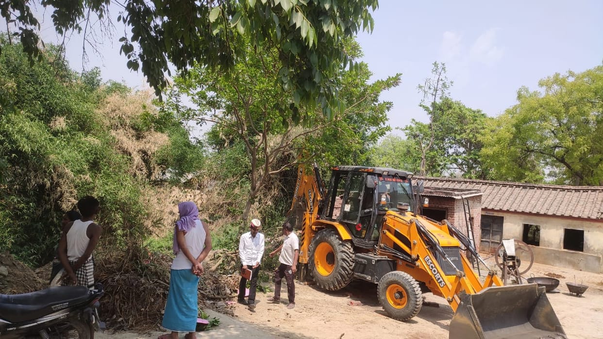 Illegal construction done on Pokhari demolished