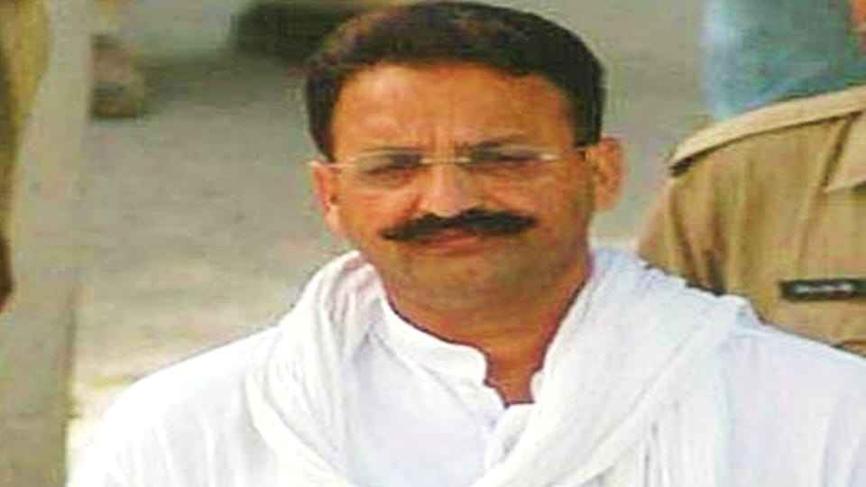Mafia Mukhtar wife Afsha Ansari including five criminals arrest became challenge for UP police