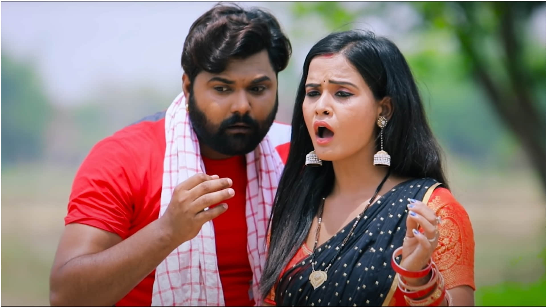Bhojpuri Singer Samar Singh Song Saiya Davatare video crossed 3 million views