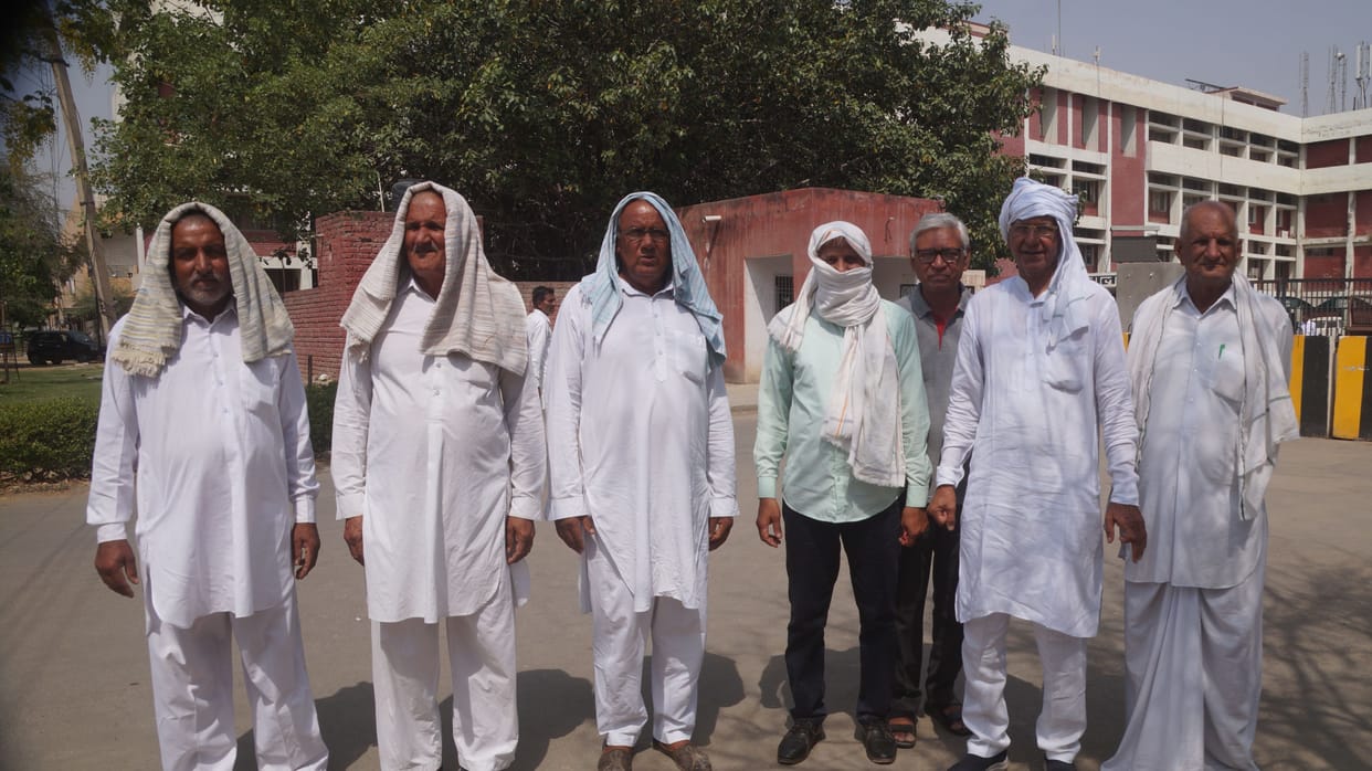 The problem of drinking water created in the village due to non-construction of water house, villagers staged a sit-in