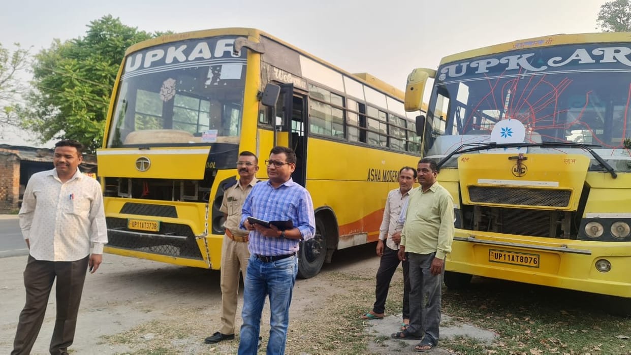Challan of six school vehicles, two were seized