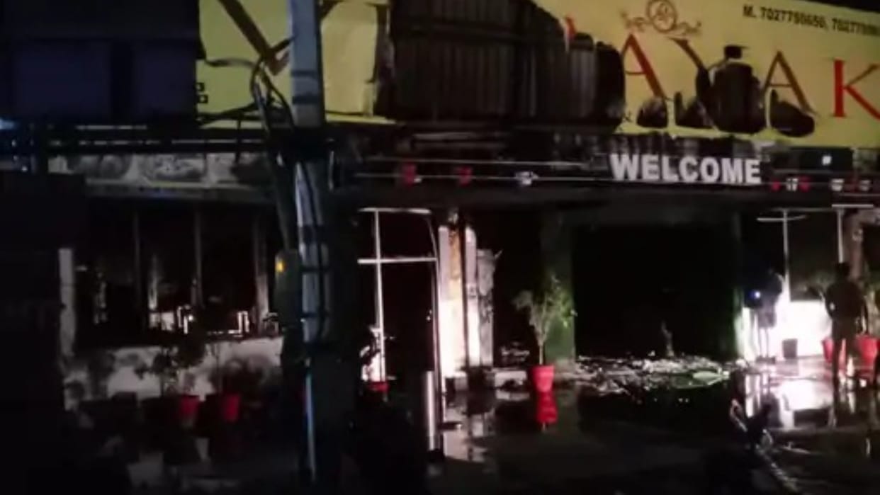 Fire breaks out in hotel in Rewari of Haryana