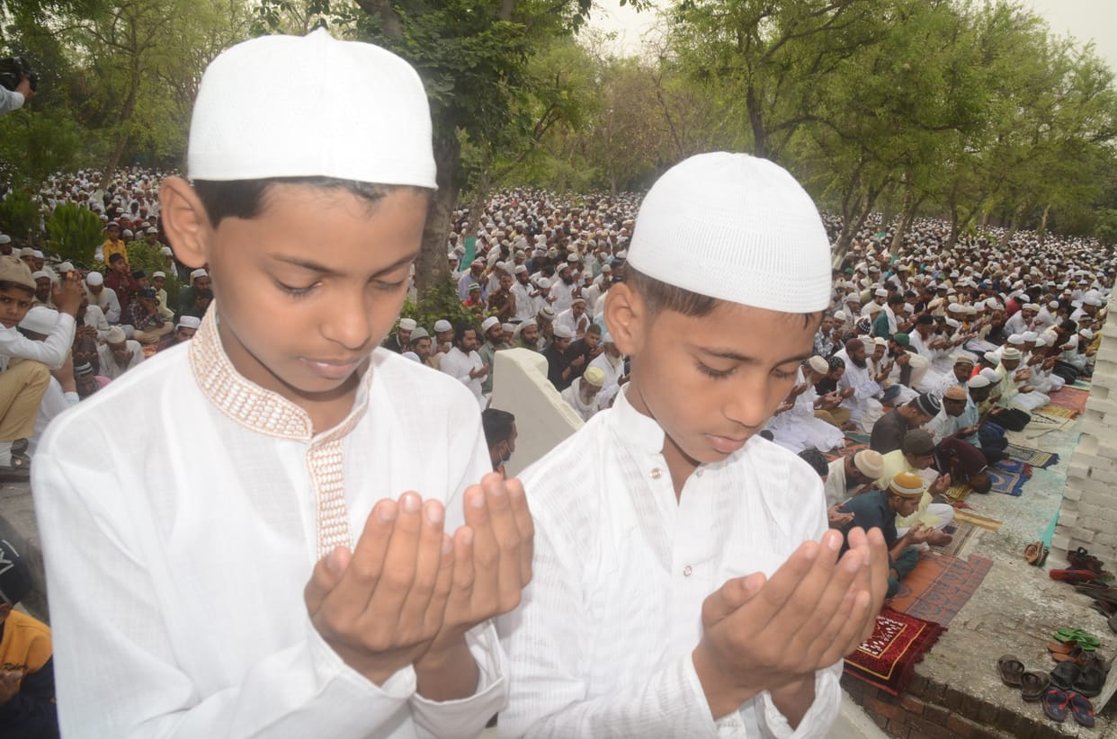 Appeal of city Qazi in Eid prayers, young generation stay away from drugs