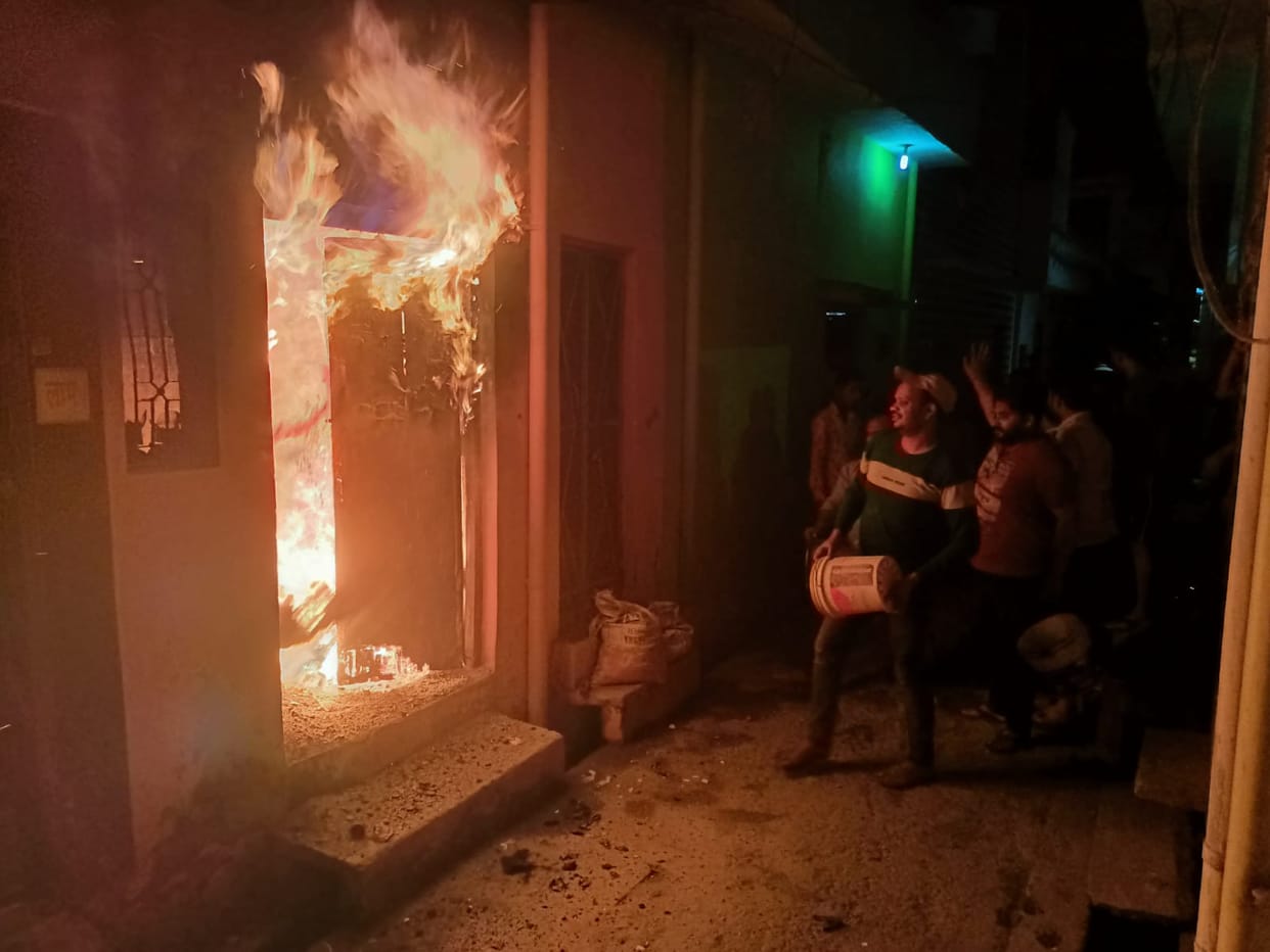Massive fire in the house, death of mother and daughter