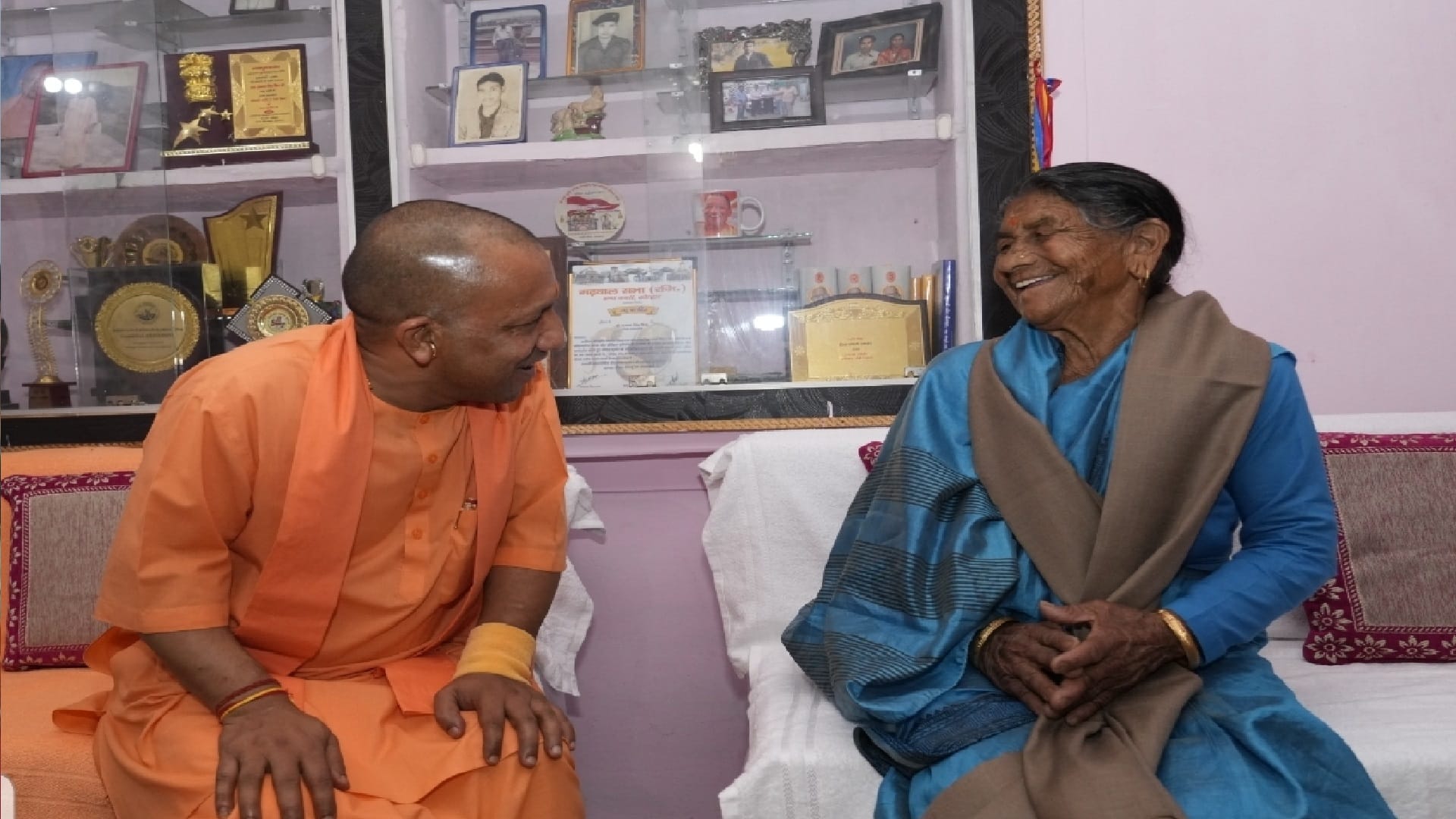 yogi adityanath uttarakhand meet his mother in his village panchur