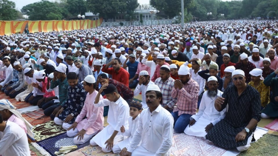 Eid ul Fitr celebrated in Chandigarh