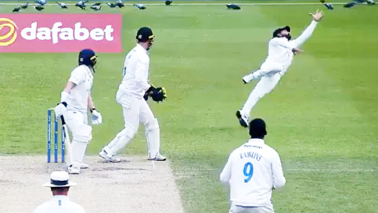 Pakistani Cricketer Mohammad Rizwan Takes A brilliant catch At First Slip In County Championship; Watch Video