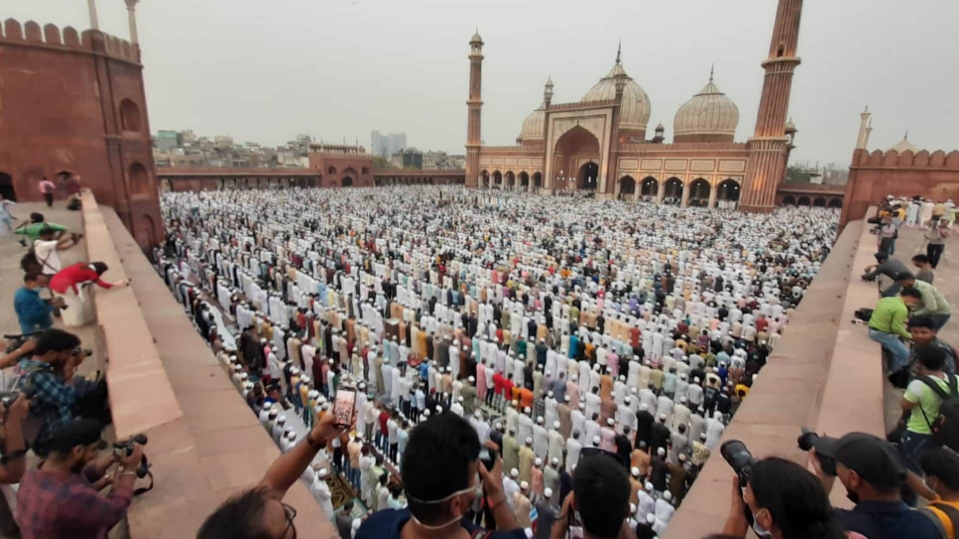 Eid 2022 see photos how eid celebtrated in delhi ncr after two years celebration in full swing