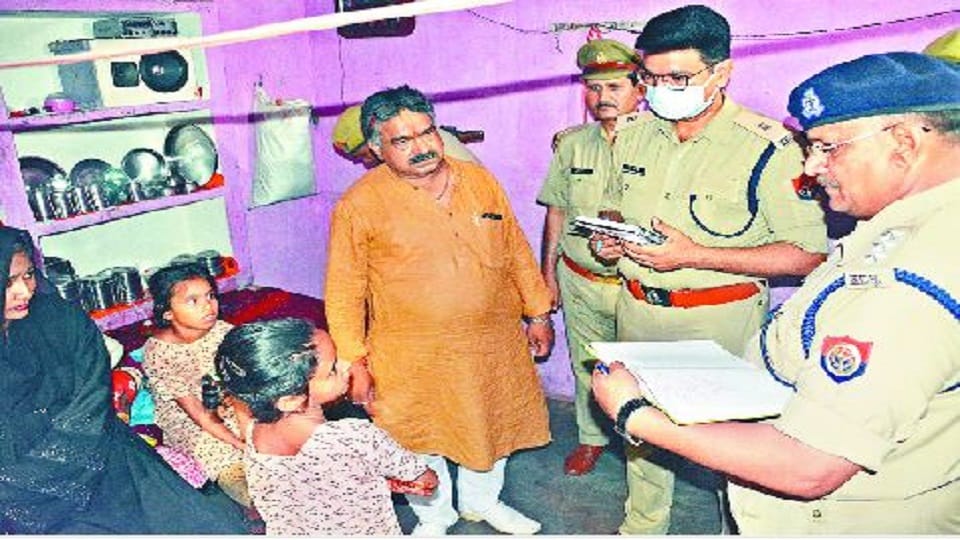 Husband killed his wife on Eid in Firozabad 