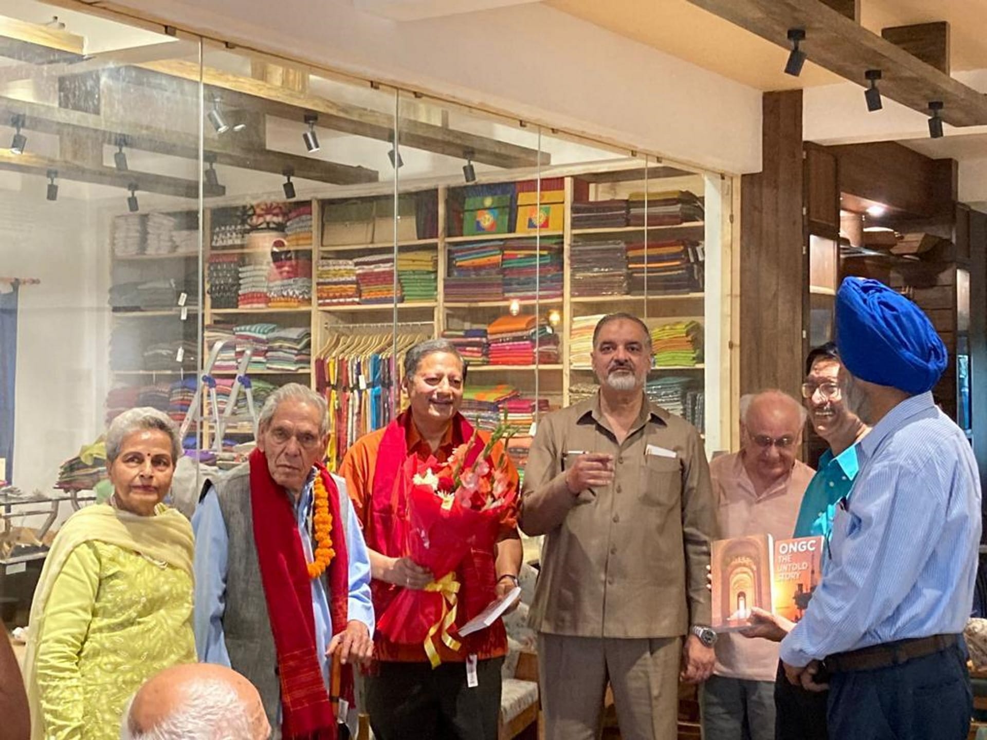 Celebrities attend 'Meet the Author' event, Senior Writer and Journalist Raj Kanwar talks about his Reading Habit