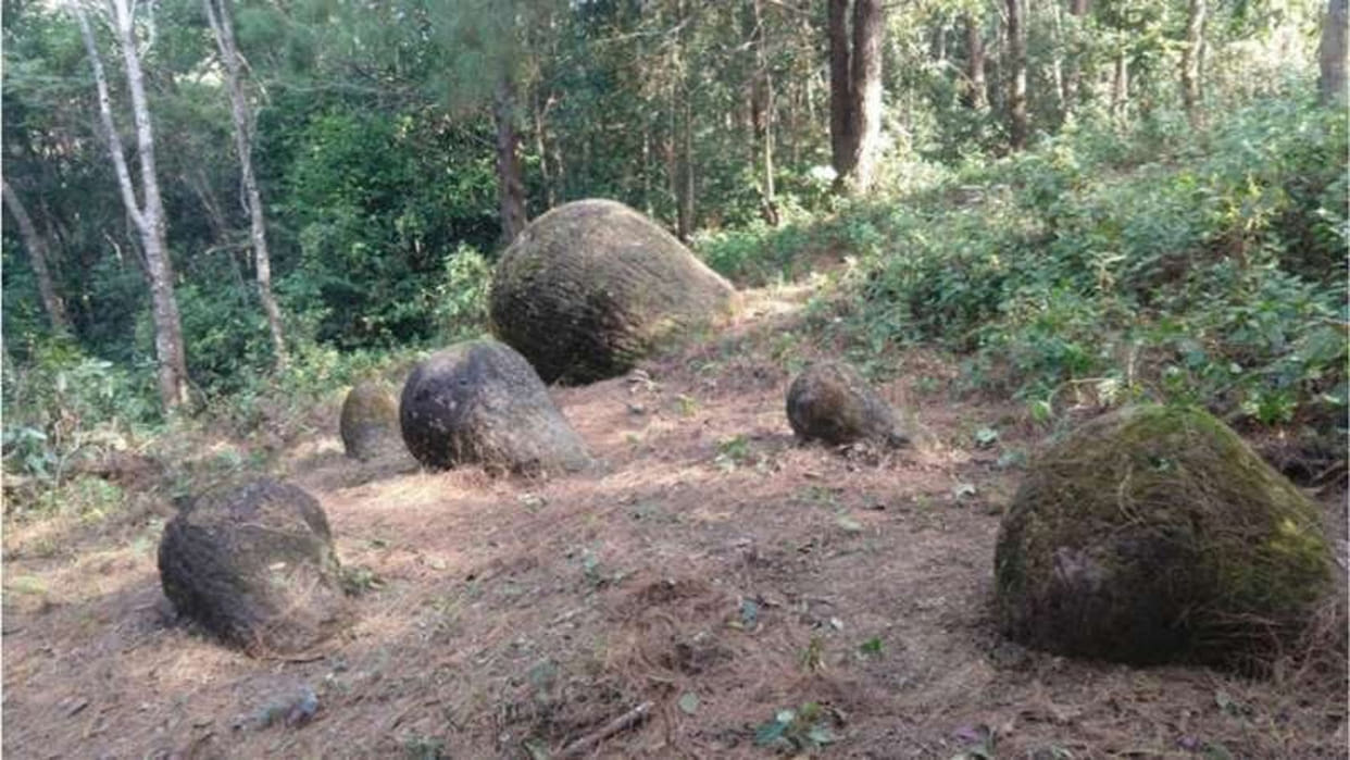 Mysterious Stone Jars Found In Assam Like Indonesia Know Why Scientists In Shock News In Hindi