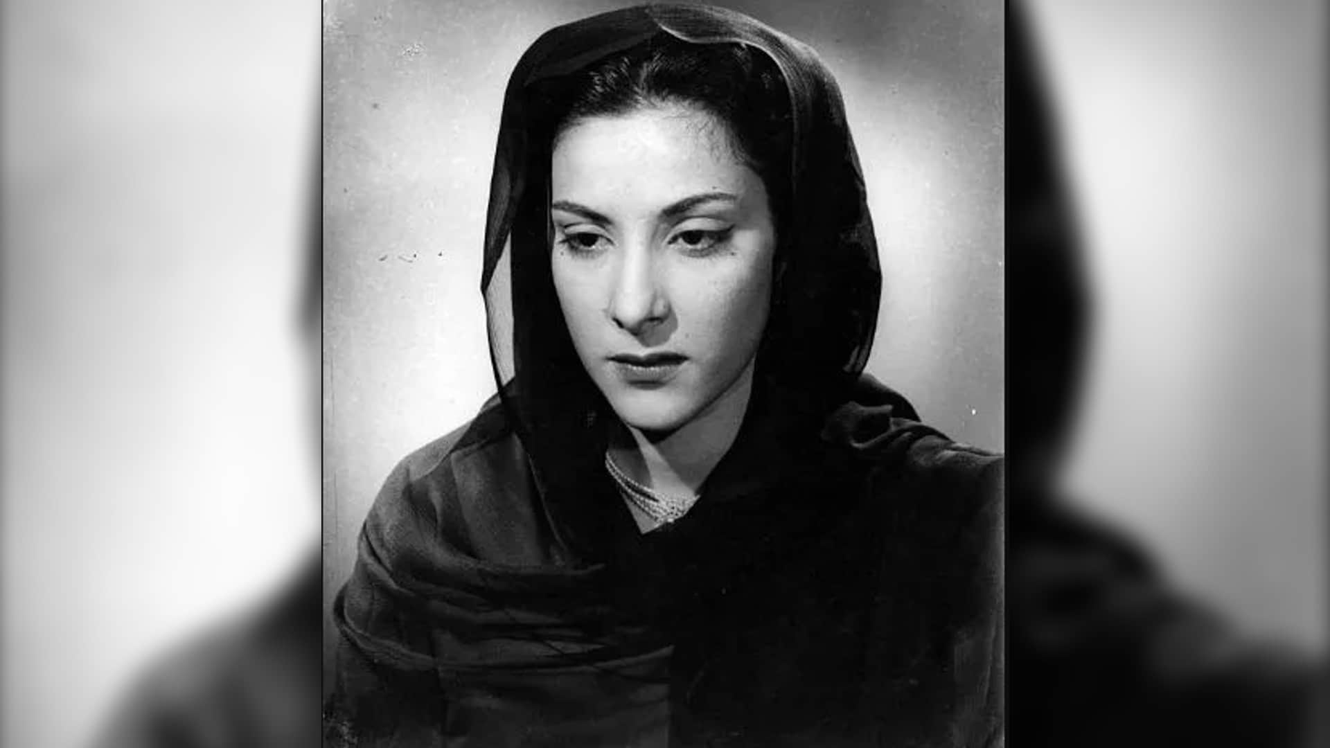 Nargis Dutt Death Anniversary actress Best Ten solo Photos career hit films