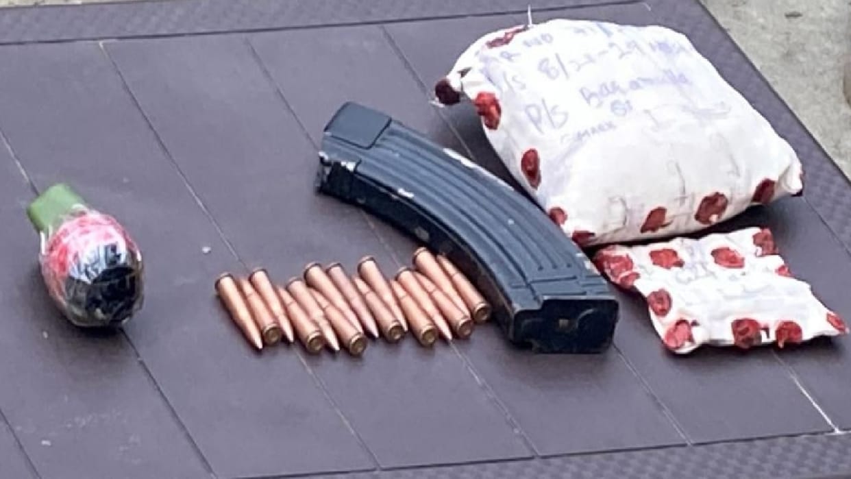 Two terrorist helpers arrested with heroin in Kashmir
