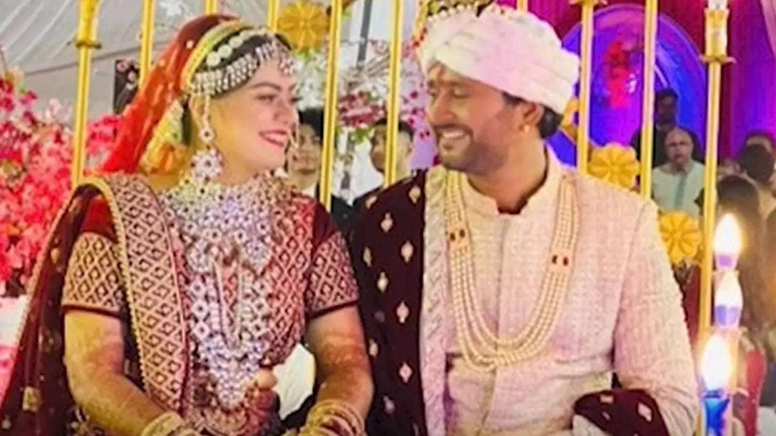 Nidhi Jha yash kumar shares first photo after marriage which is getting viral