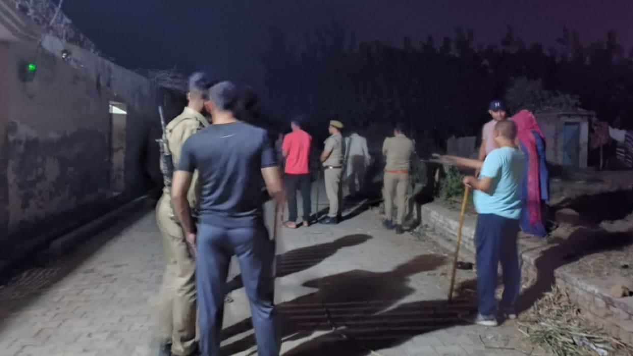 UP Crime: A young man was murdered with a knife before Eid in a village in Muzaffarnagar.