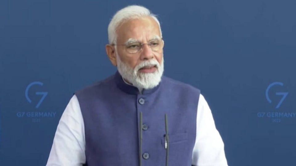 National Technology Day PM Modi Praises Scientists and Shares Video of Pokhran Nuclear Tests News in Hindi