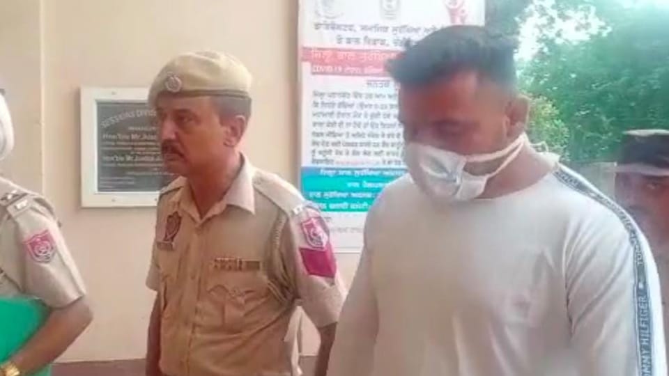One Man arrested on charges of espionage from Pathankot