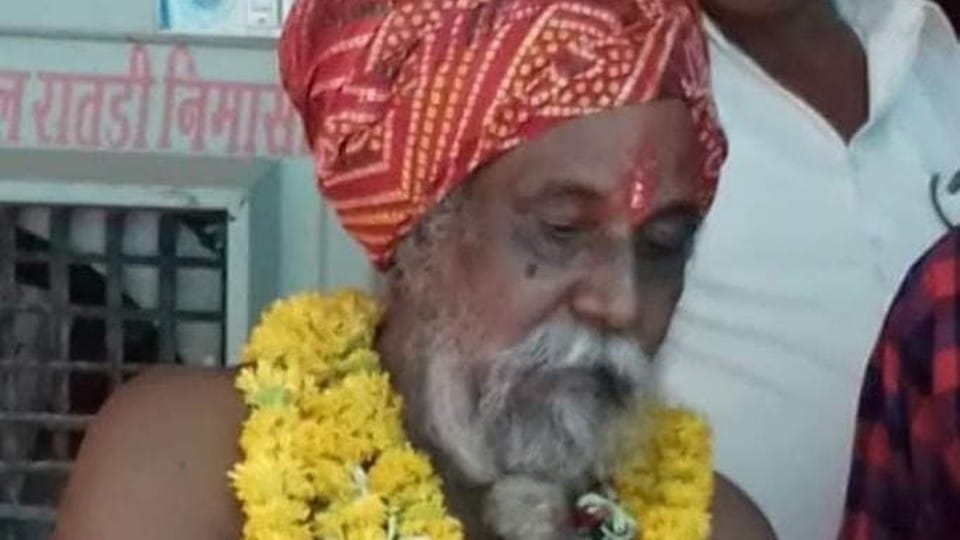Dewas: Saint Kashi Muni nostalgic dies after being hit by a train, police is investigating whether accident or suicide