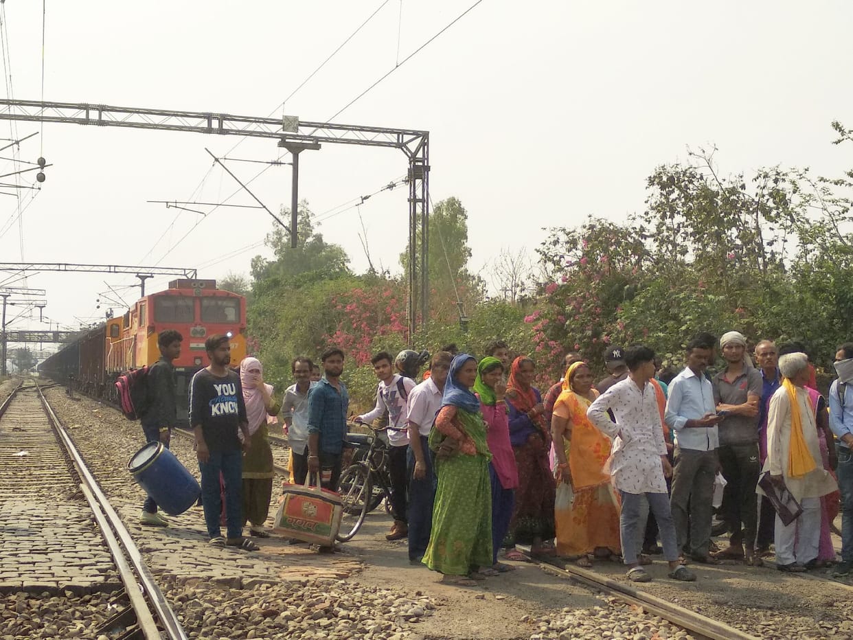 A young man running away crossing the track dies after being hit by a goods train
