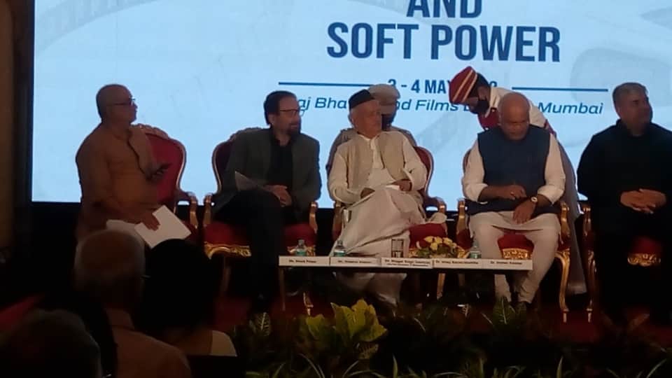 Indian Cinema and Soft Power Shahrukh khan Deepika padukone films were praised in Maharashtra Raj Bhavan Shekhar Kapoor said hundred films can be made on Mahabharata