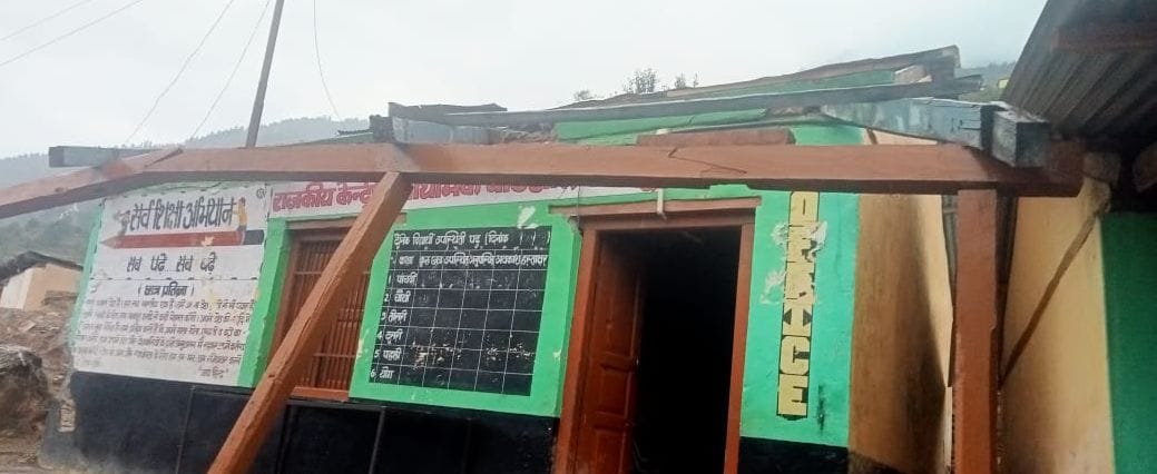 Roofs of school buildings blown away by storm, houses collapsed