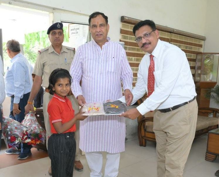 New Initiative: Simran reached school holding MLA's finger