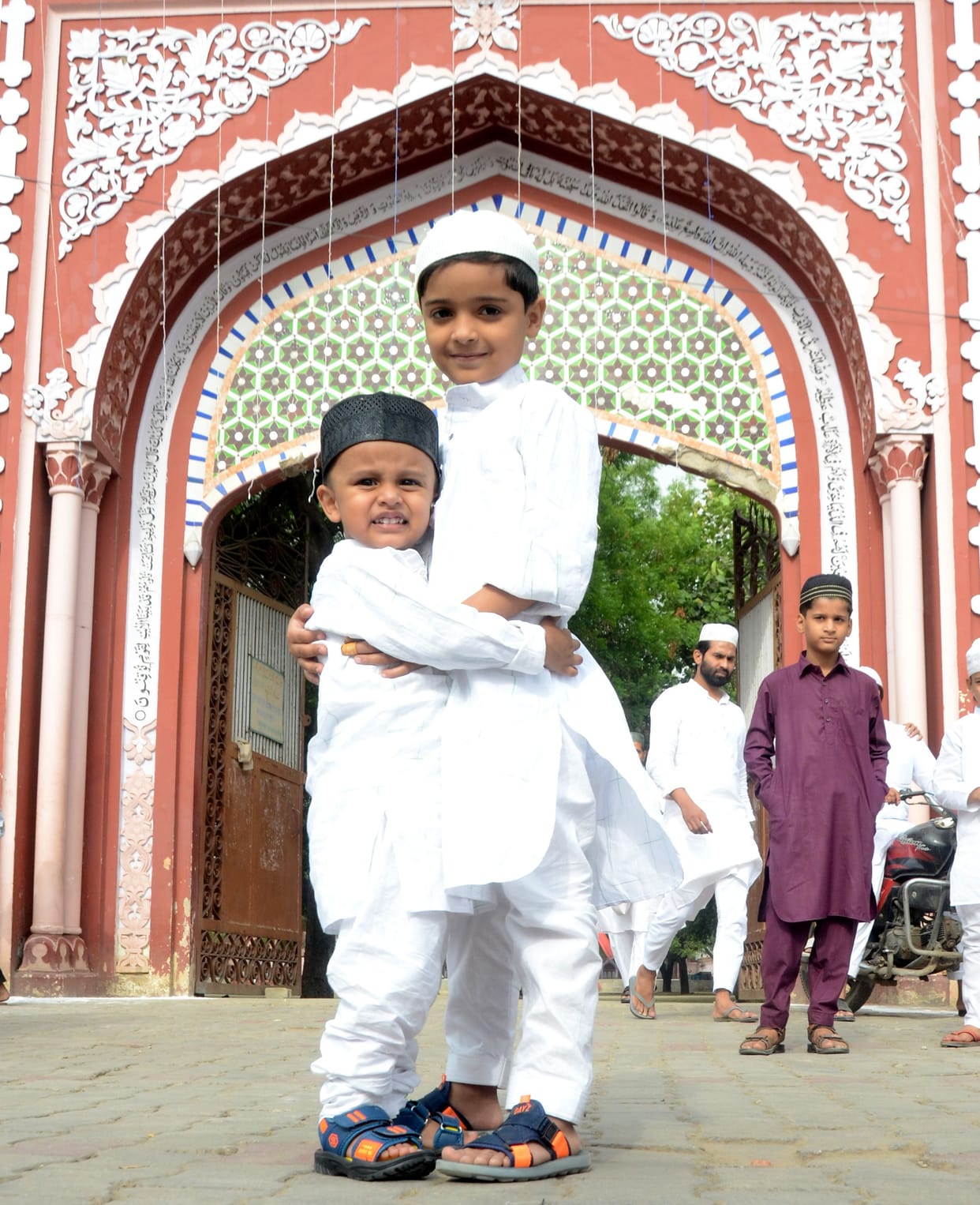 Aligarh: Heads bowed in worship, thousands of hands raised for peace and progress in the country