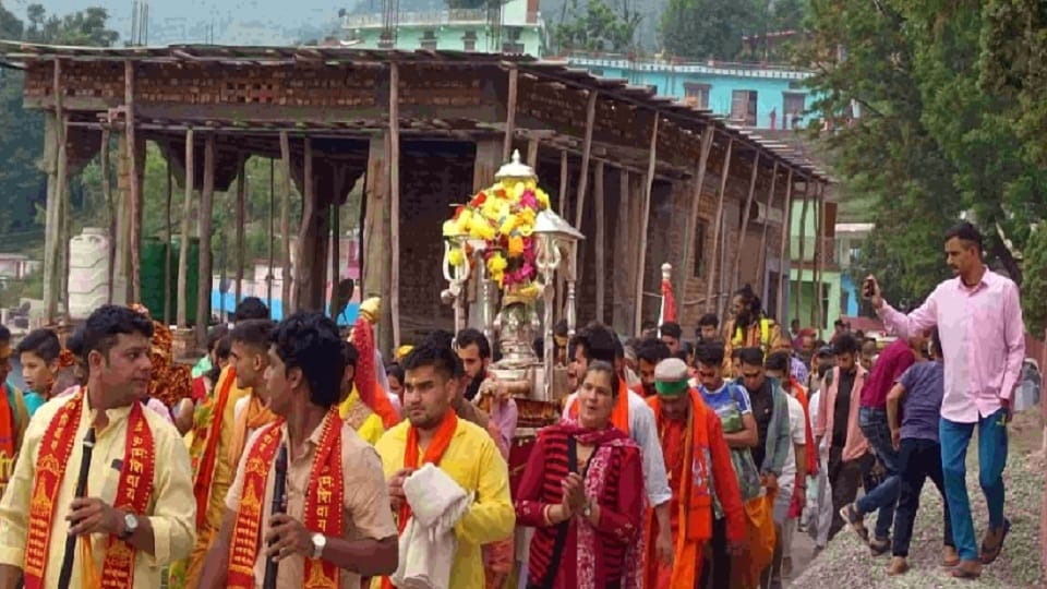 baba kedar doli stay overnight in gaurikund today