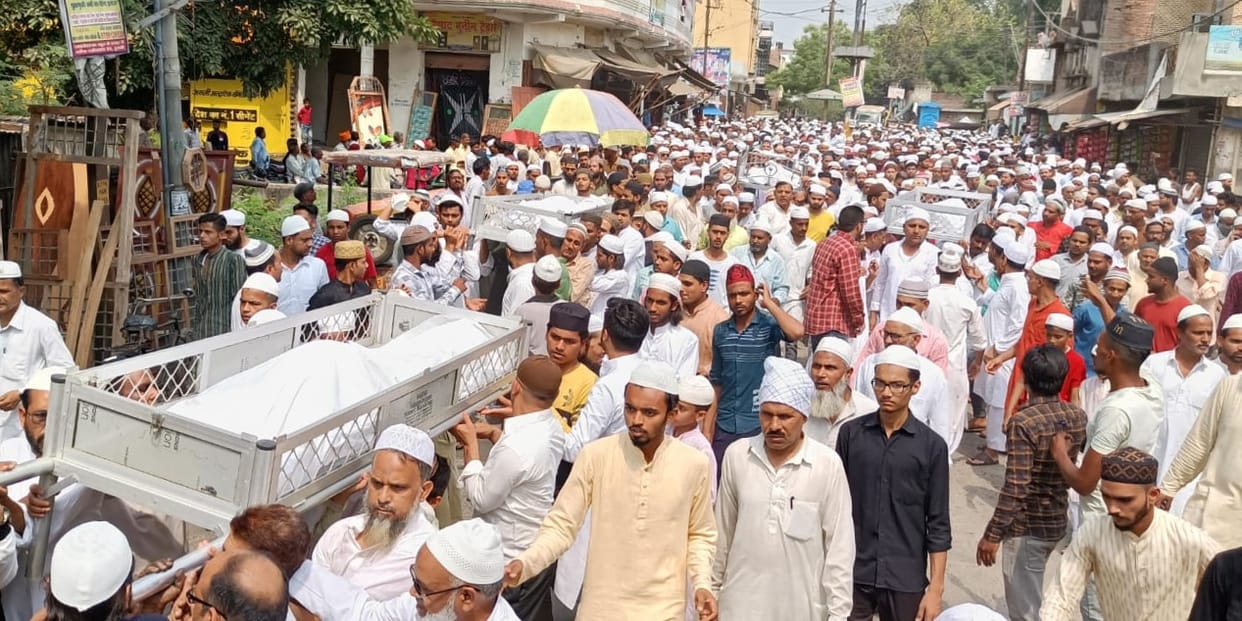 Four funerals arose together, people's tears spilled