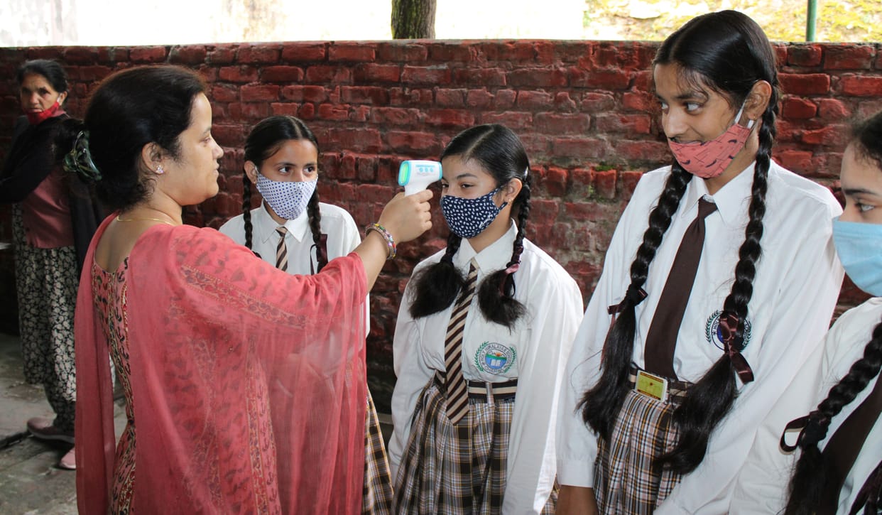 Teenagers happily got vaccine, took selfie in mobile phone