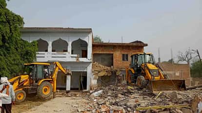 Illegal construction of Madrasa Islamia demolished in Ghatampur