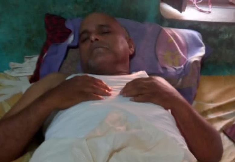 police raid Chandauli Case Father on fast to get justice for daughter said I not take food until killers go to jail