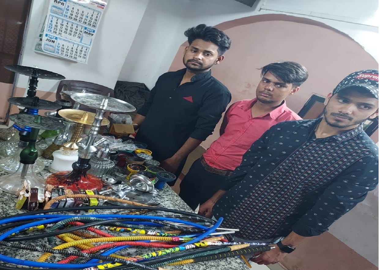 Hookah-bar was running under the guise of cafe in Kanpur